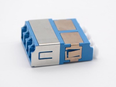 LC UPC 四聯(lián) IS型光纖適配器，耦合器