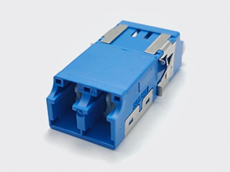 LC雙聯(lián) 內(nèi)置蓋 適配器