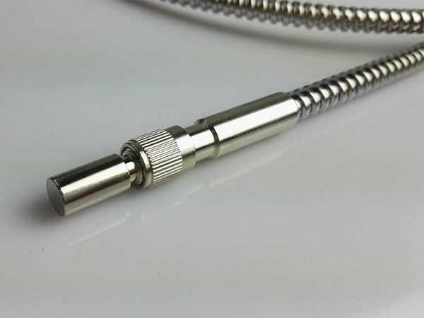 SMA905 金屬鎧裝光纖跳線