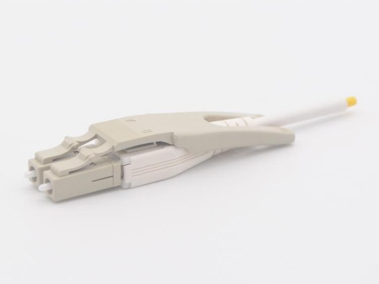 LC 雙聯(lián) 帶拉桿光纖連接器