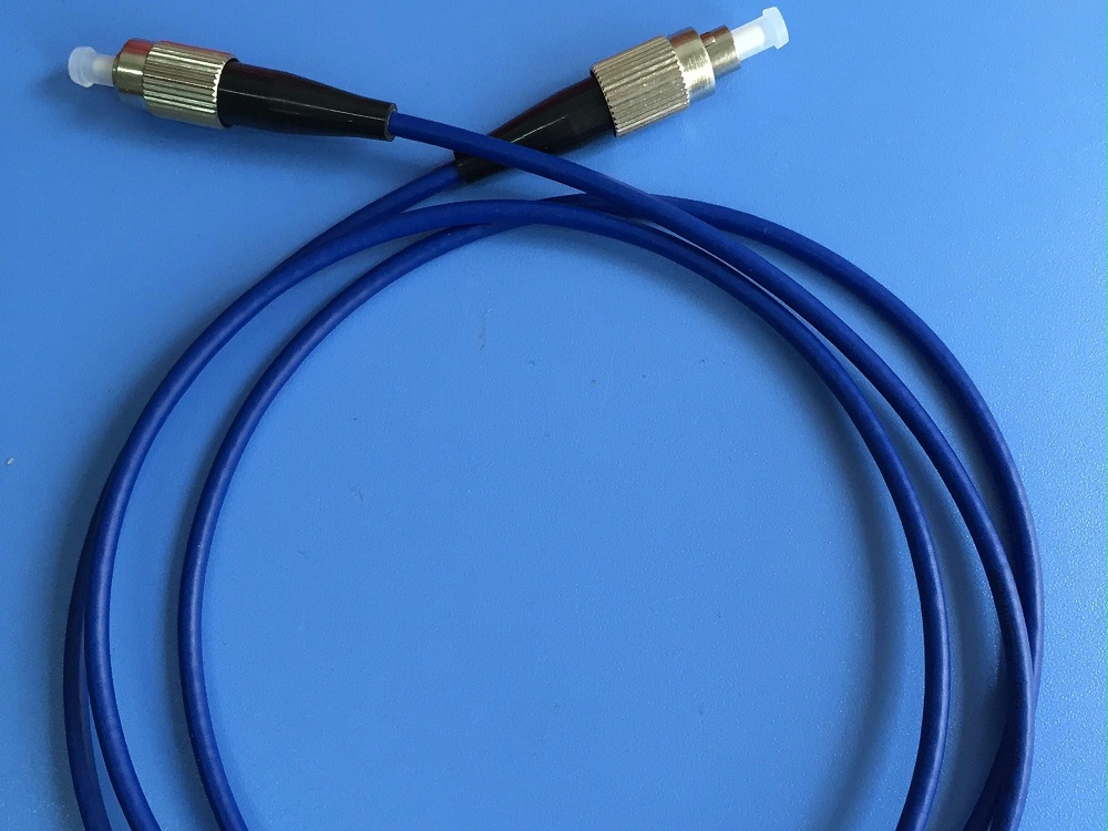 FC/UPC 鎧裝跳線，光纖跳線